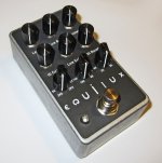 Equilux Mini-001.jpg